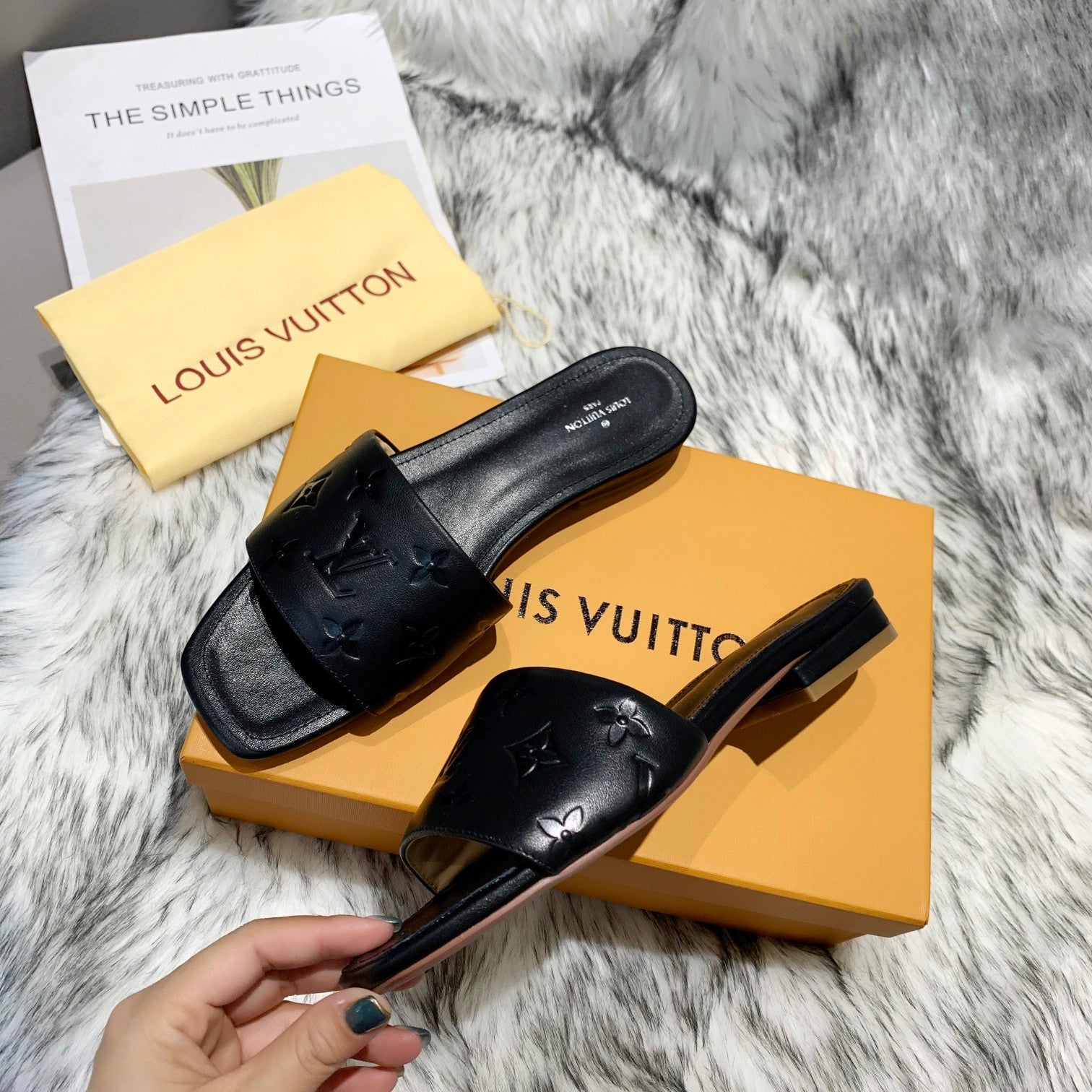 [TOP] L&V LV Empreinte Sandals - Black - LV Louis Vuitton