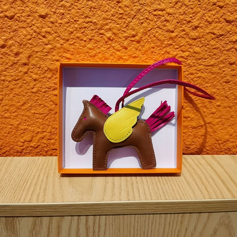 [TOP] HRMES Pagasus Charm - 19 Colours - Hermes