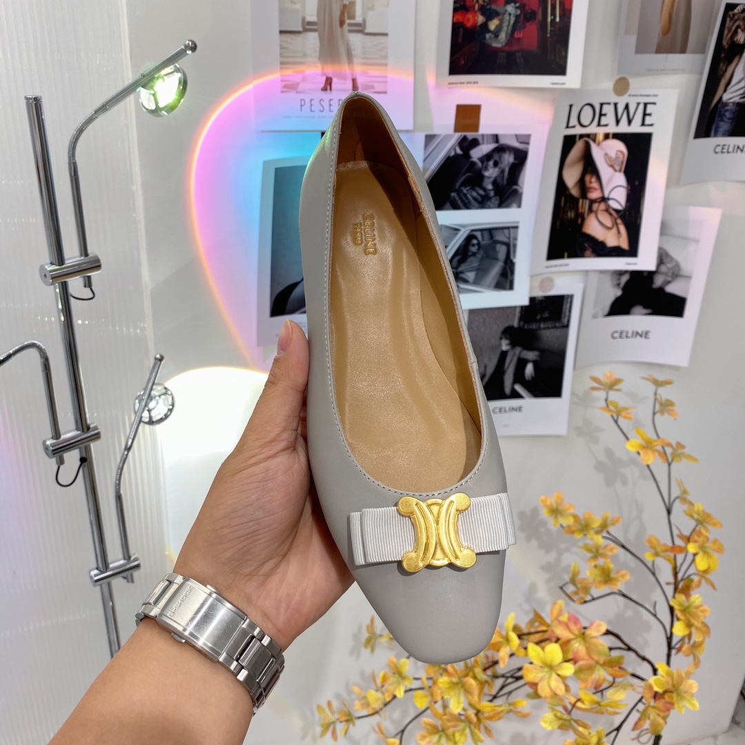 [TOP] CLINE Cowhide Flat - Gray - Cline