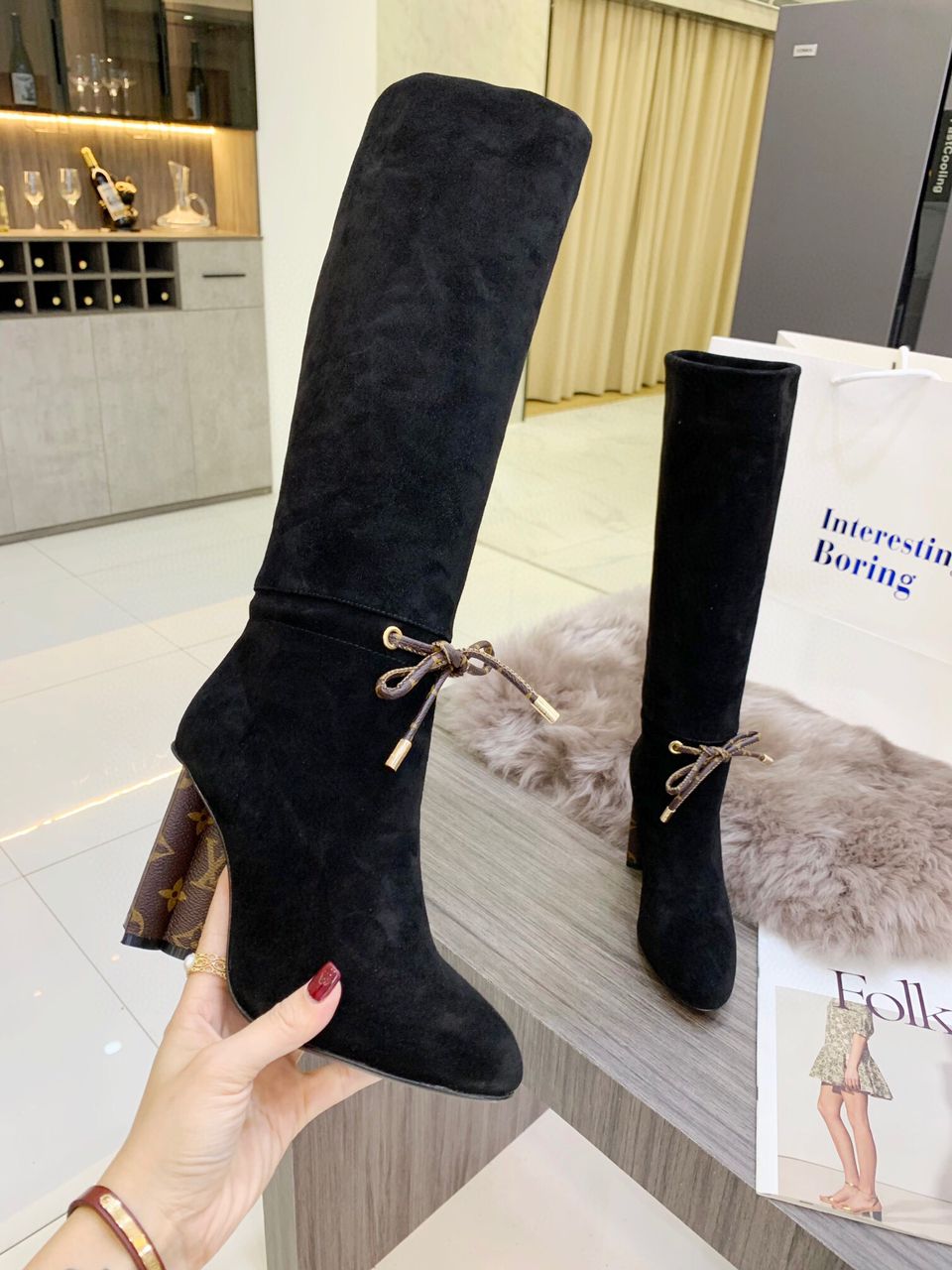 [TOP] L&V L*V Silhouette Knee Suede Boots with Bow - Black - LV Louis Vuitton