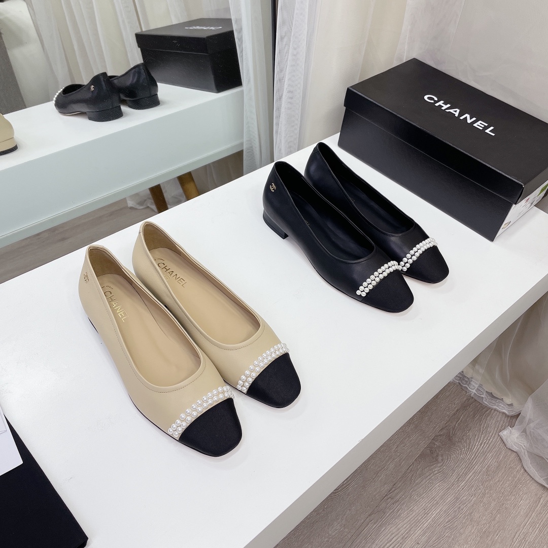 [TOP] CH@NEL Flat Shoes - 2 Colors - with Pearl - Chanel