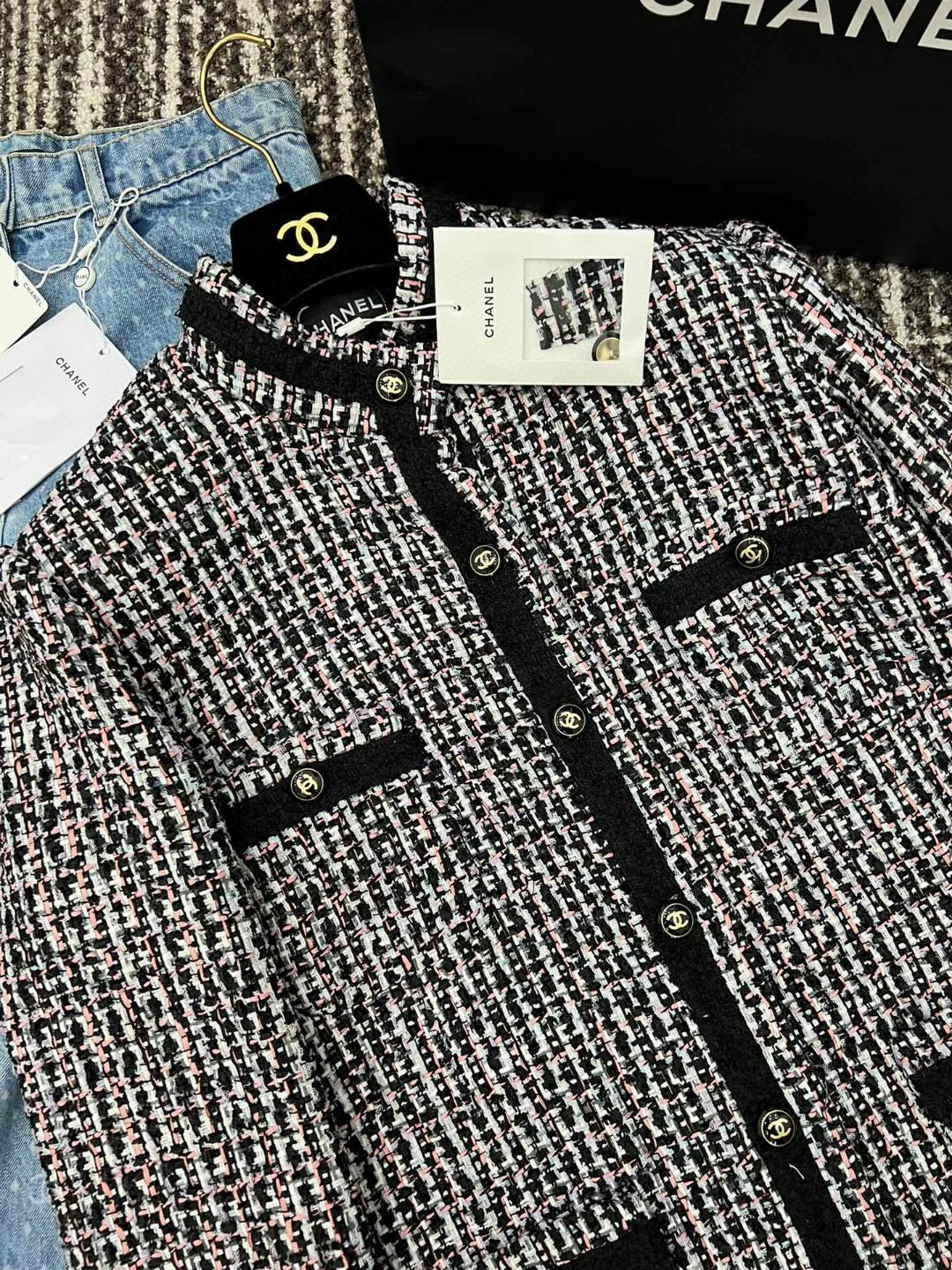 [TOP] CH@NEL Tweed Jacket - Chanel