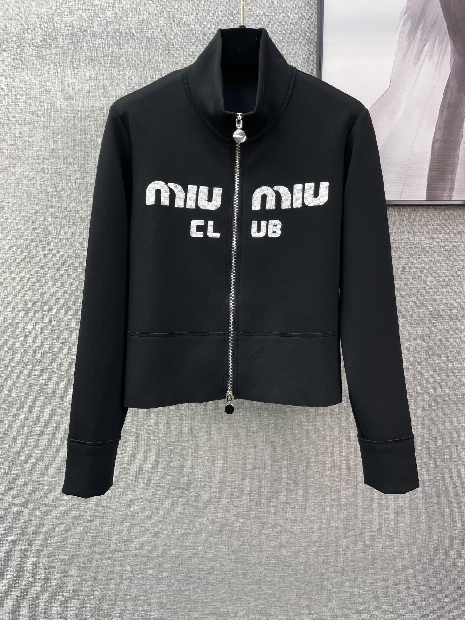 [TOP] m!u m!u Embroidered Logo Space Cotton Casual Suit - MIUMIU