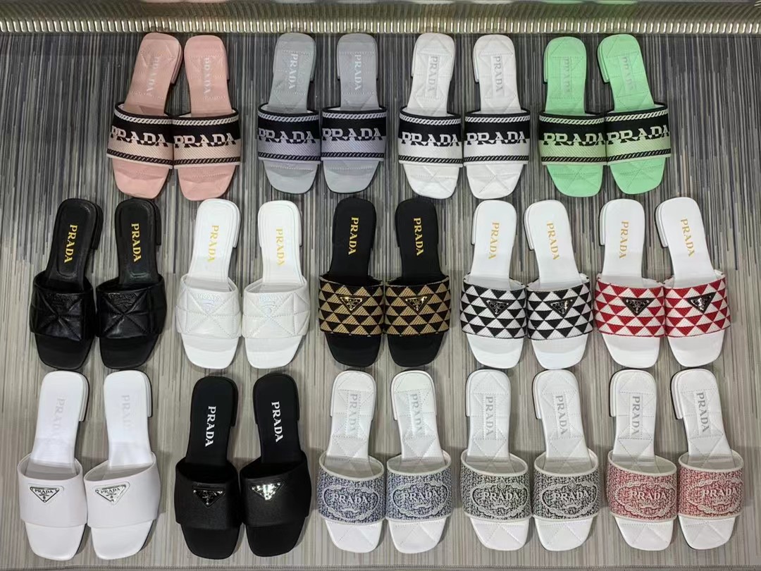 [TOP] PR@DA Slides - 17 Color - Prada