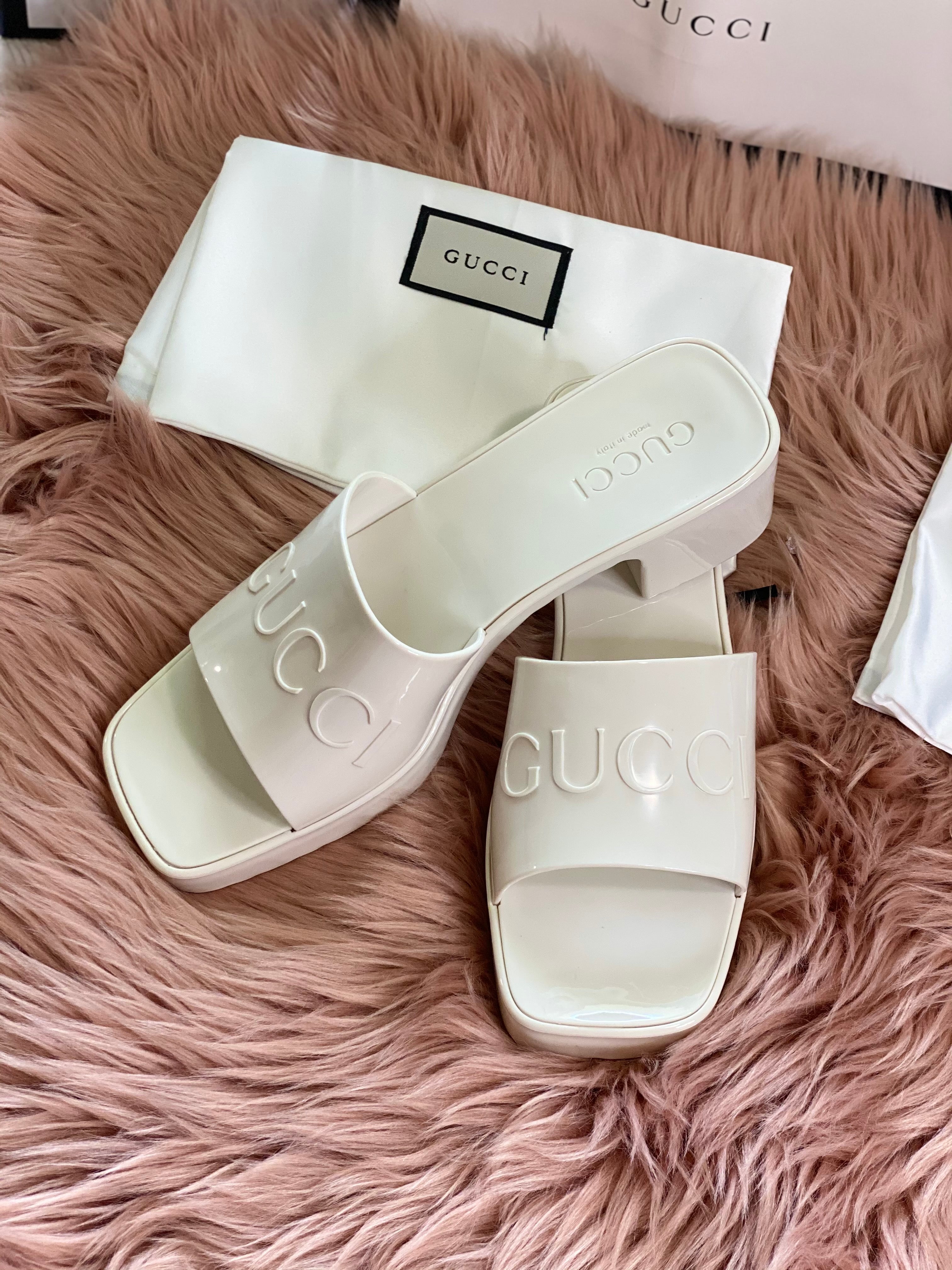 [TOP] GUCC! GG Logo Embossed Rubber Mules - White - Gucci