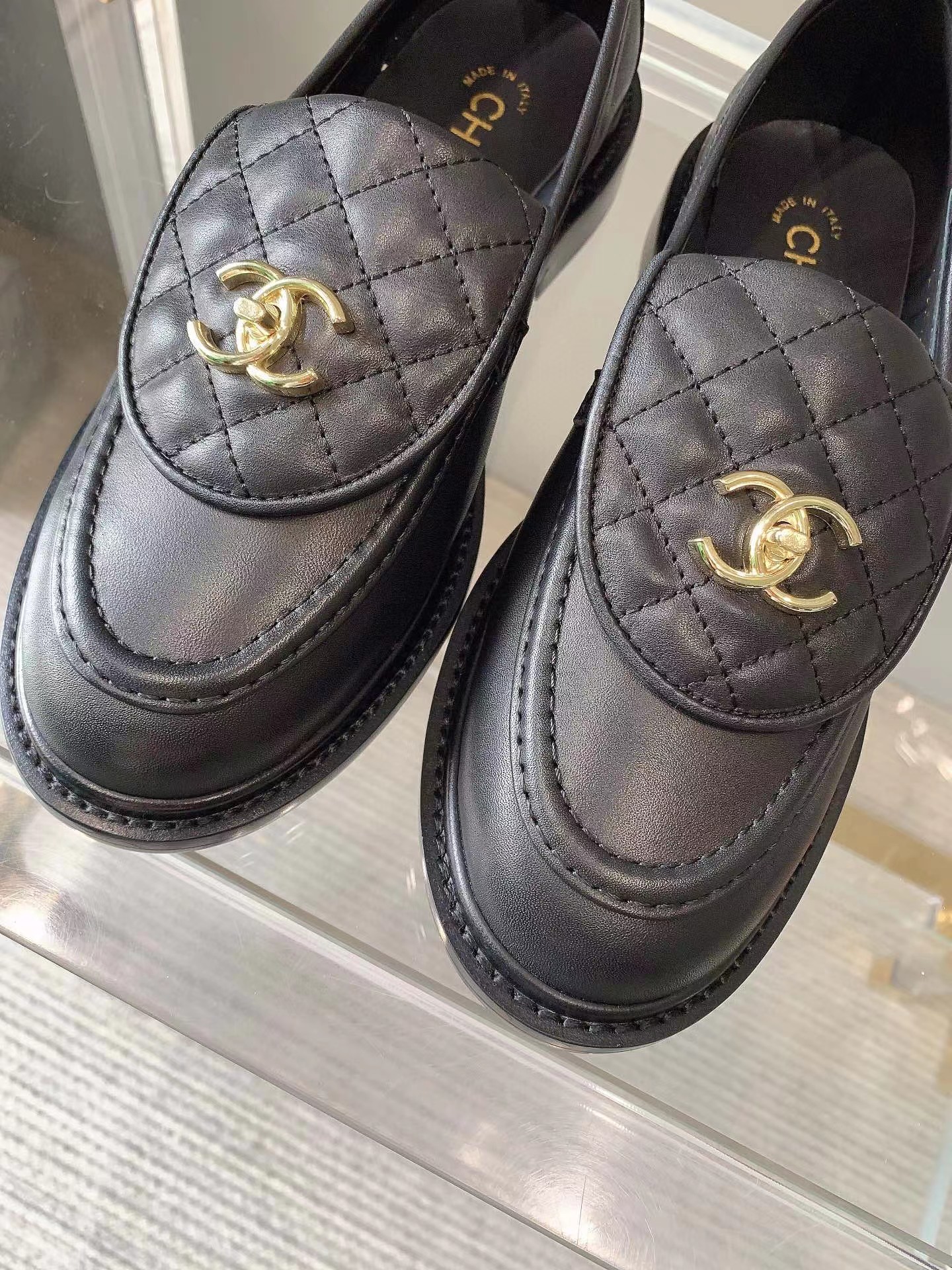 [TOP] CH@NEL Tab Loafers - black - GHW -  Chanel