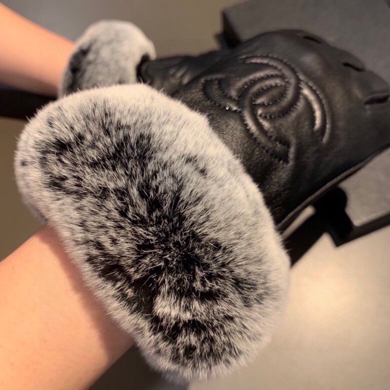 [TOP] CH@NEL Gloves with Fur - Black - Chanel