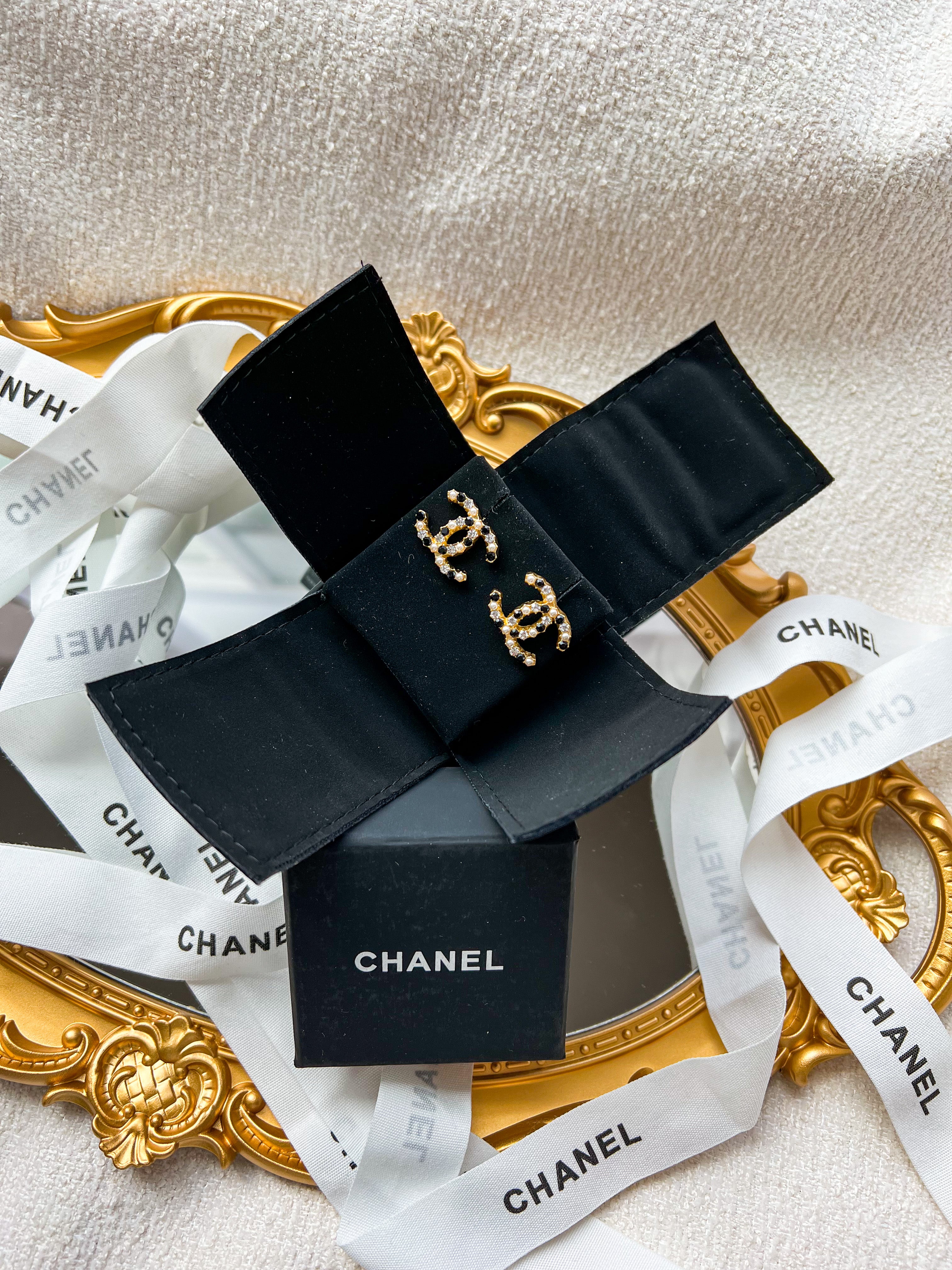 [TOP] CH@NEL Stud Earrings w Black Stones - Chanel