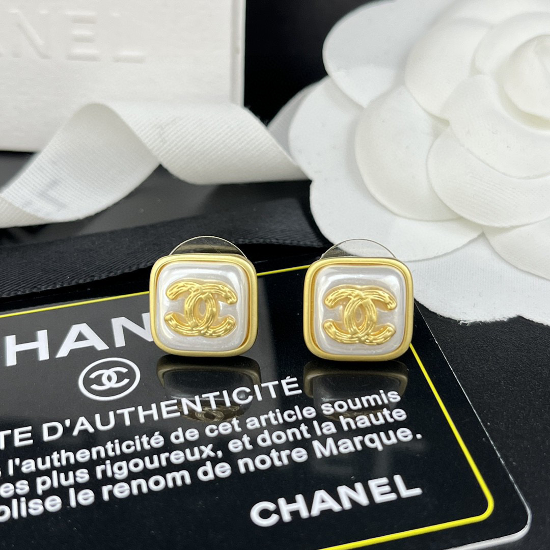 [TOP] CH@NEL Logo Square pearls Stud Earrings - Chanel