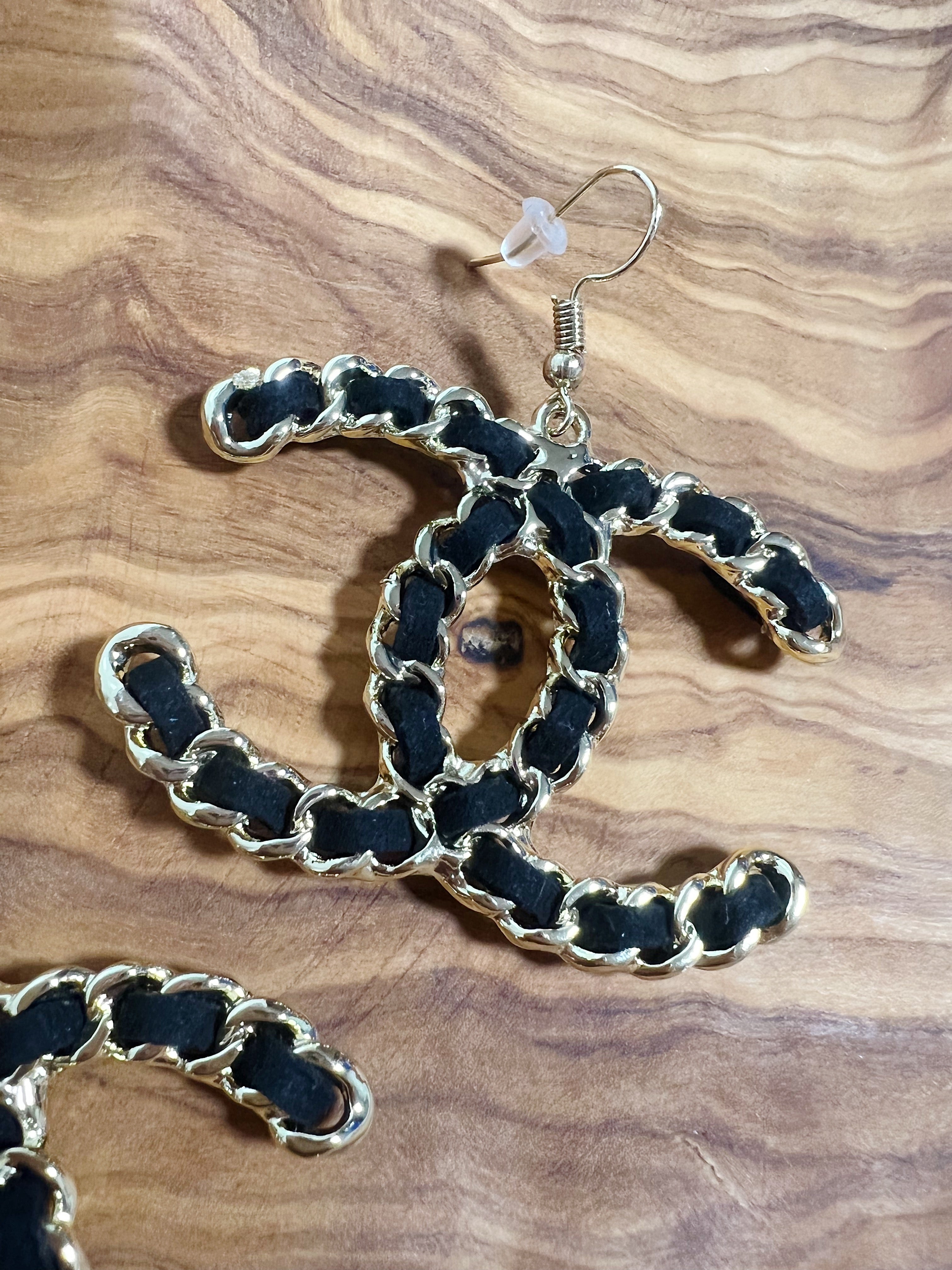 [TOP] CH@NELBig Dangle Earrings - Black - Chanel