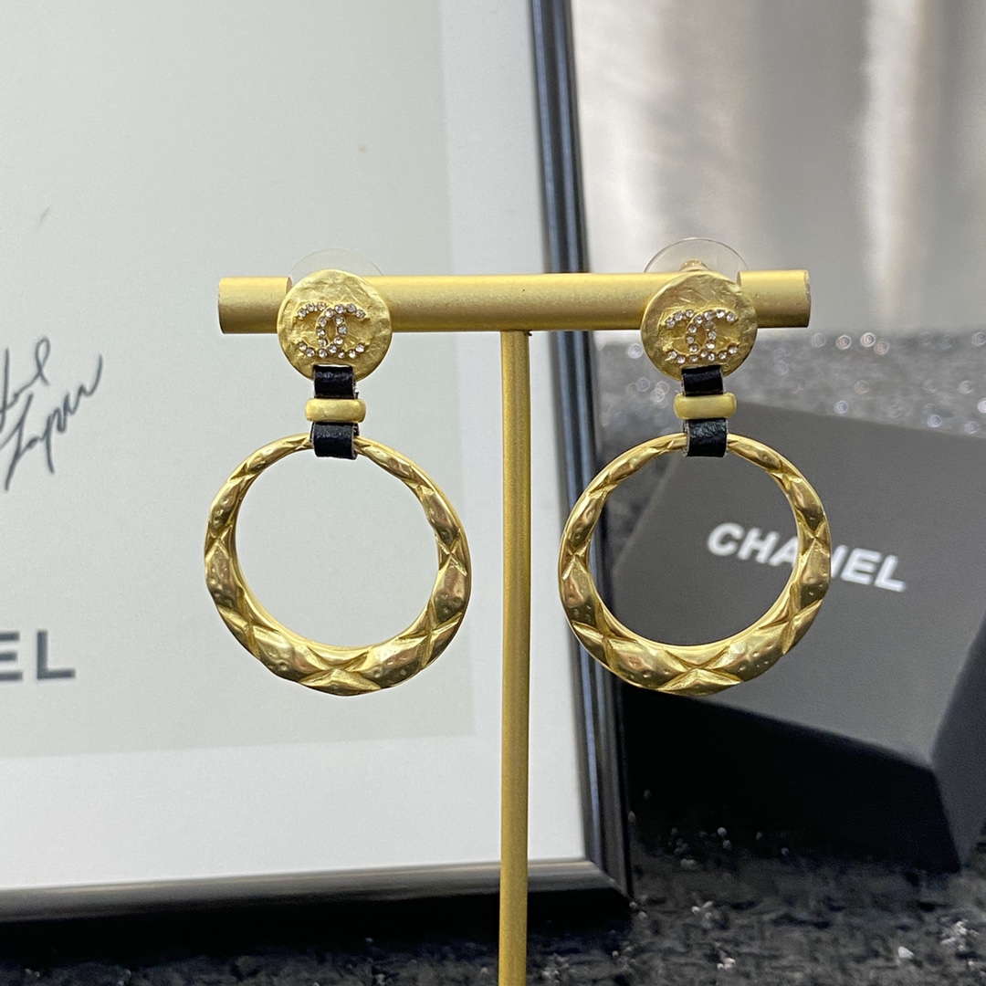 [TOP] CH@NEL Earrings - Chanel
