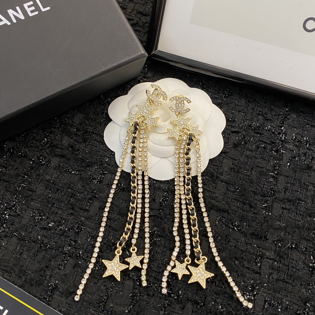 [TOP] CH@NEL Lambskin Leather Chain Diamond Star Tassel Earrings - Gold - Chanel