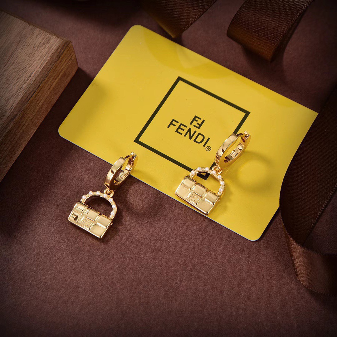 [TOP] FNDI Bag Shape Earrings - Gold - FENDI