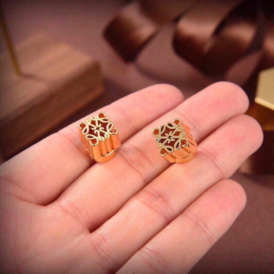 [TOP] LOEW LOGO Earrings - LOEWE