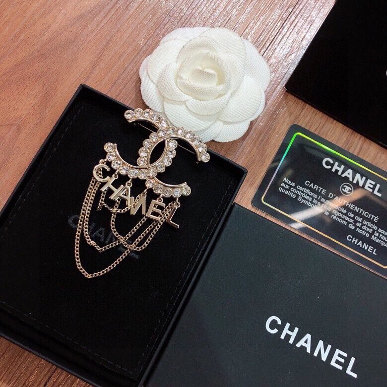 [TOP] CH@NEL DOUBLE C LOGO FRINGE BROOCH Chanel