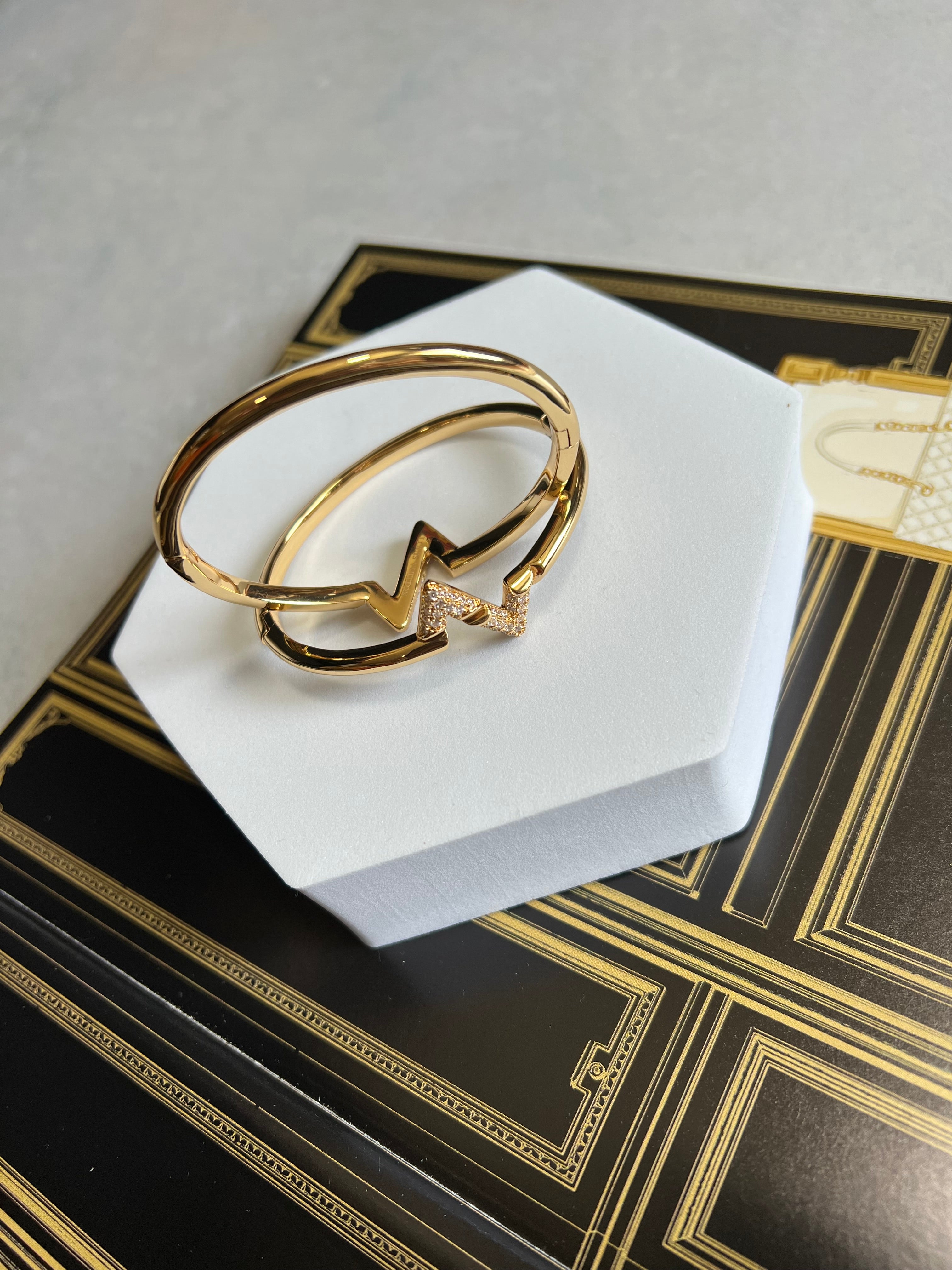 [TOP] L&V Impulse Bracelet w Stones - Gold - LV Louis Vuitton