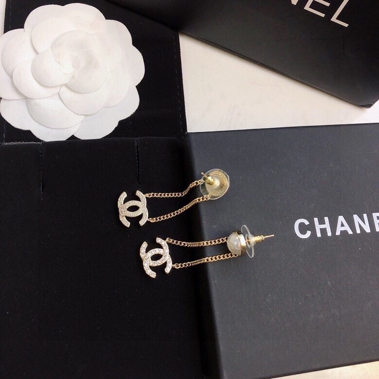 [TOP] CH@NEL Double C Pearl Chain Stud Earrings Chanel