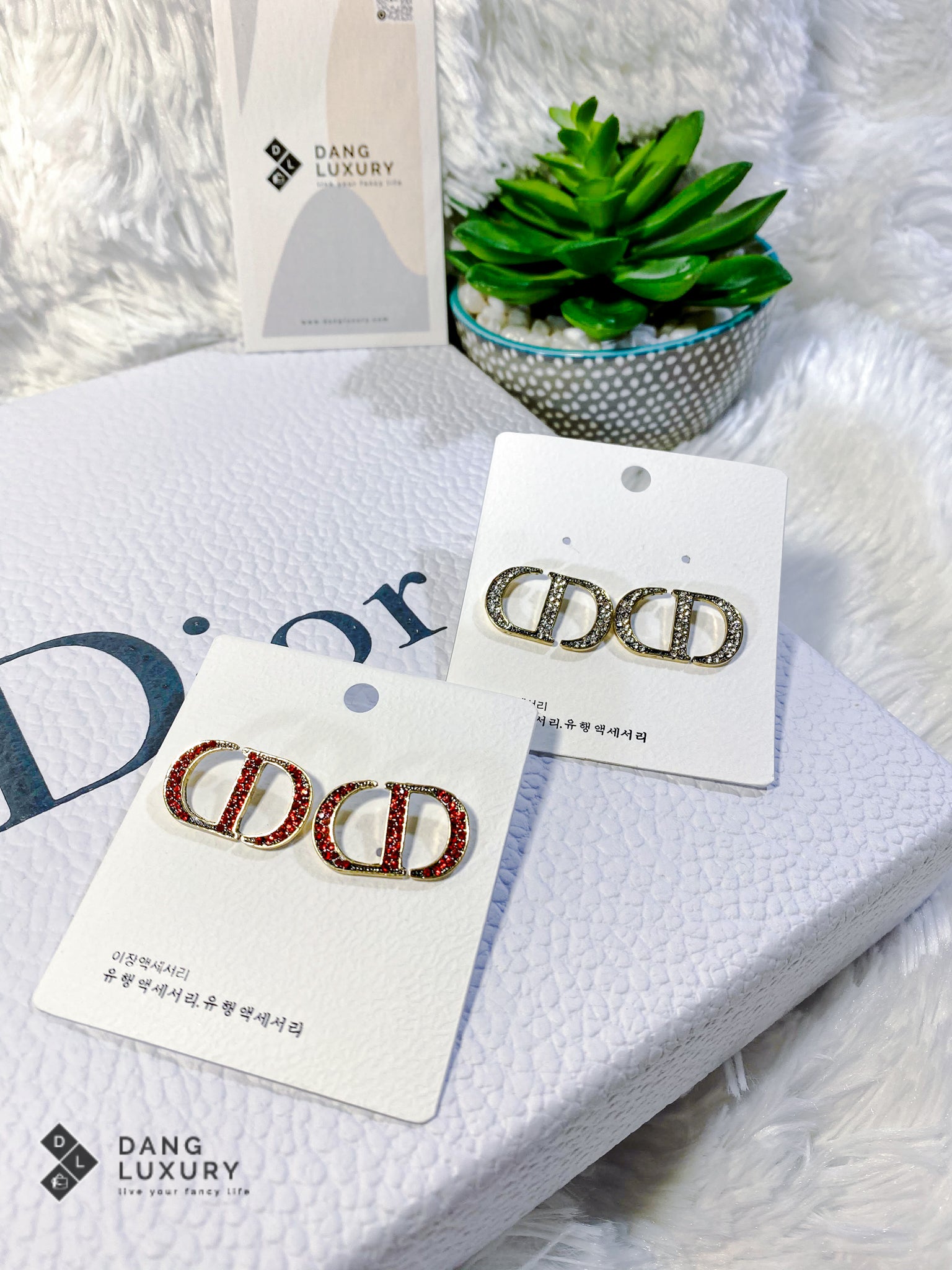 [TOP] D!or Christian Dior Logo Earrings - Christian Dior