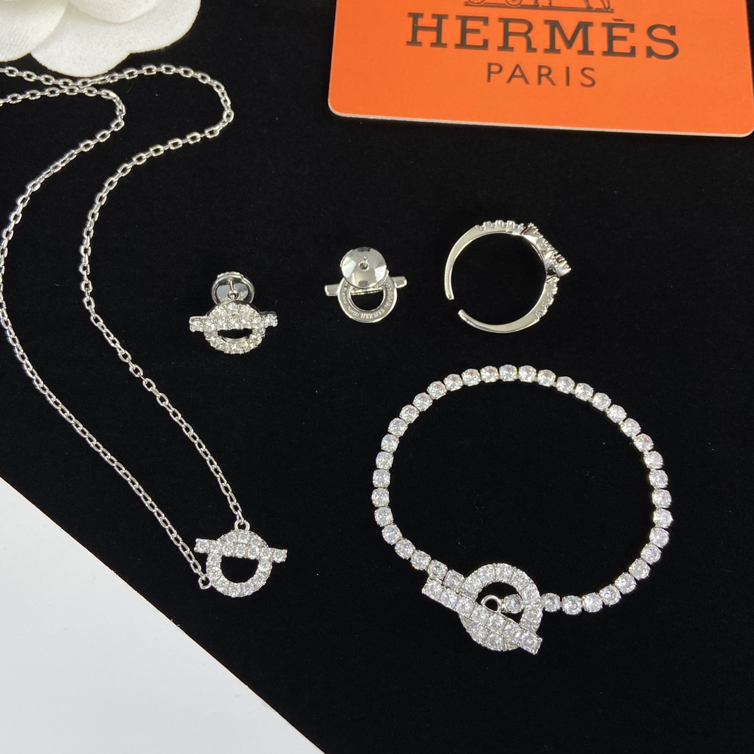 [TOP] HRMES Necklace Earrings Bracelet Ring Set - Silver - Hermes