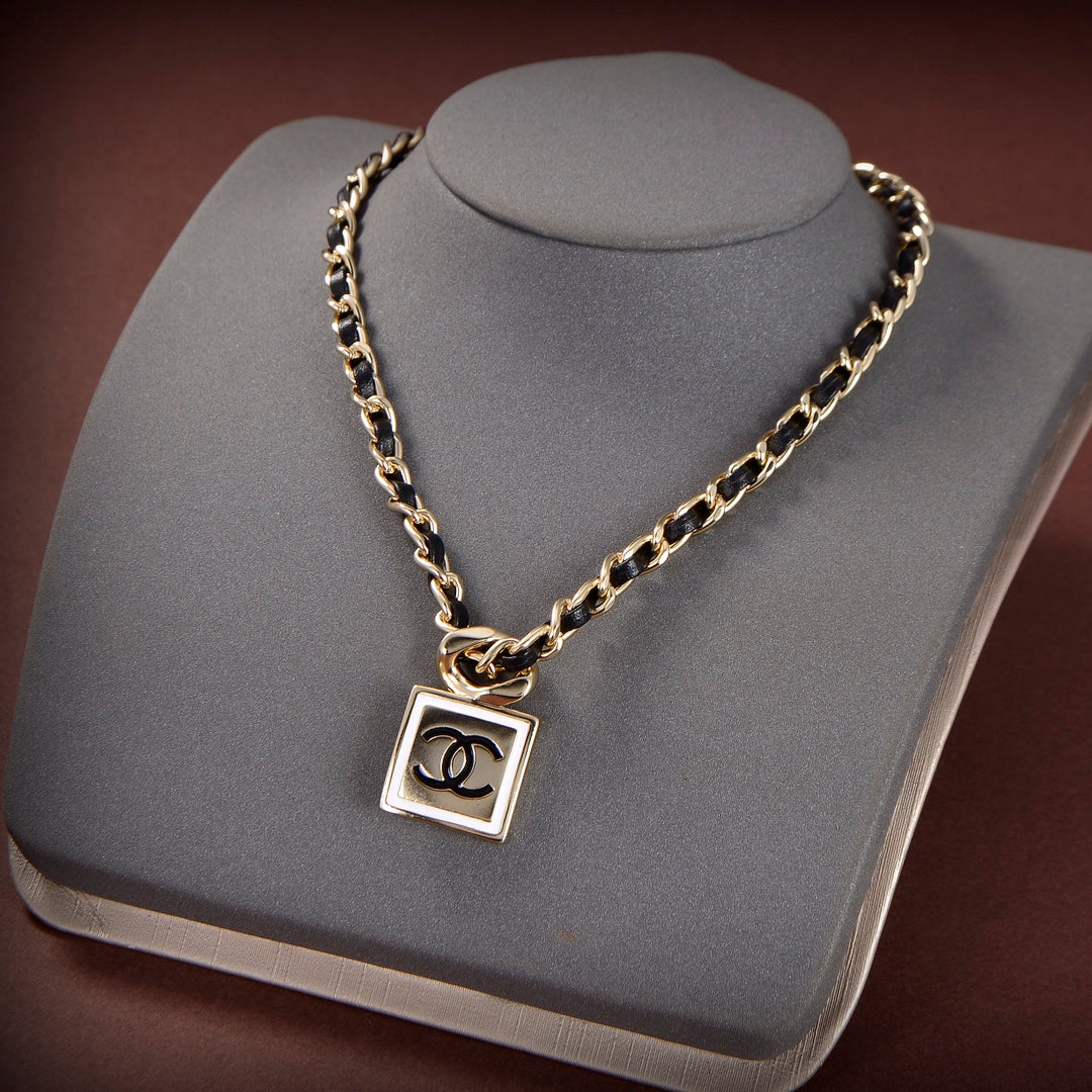 [TOP] CH@NEL Chain Rope Square Necklace - Chanel