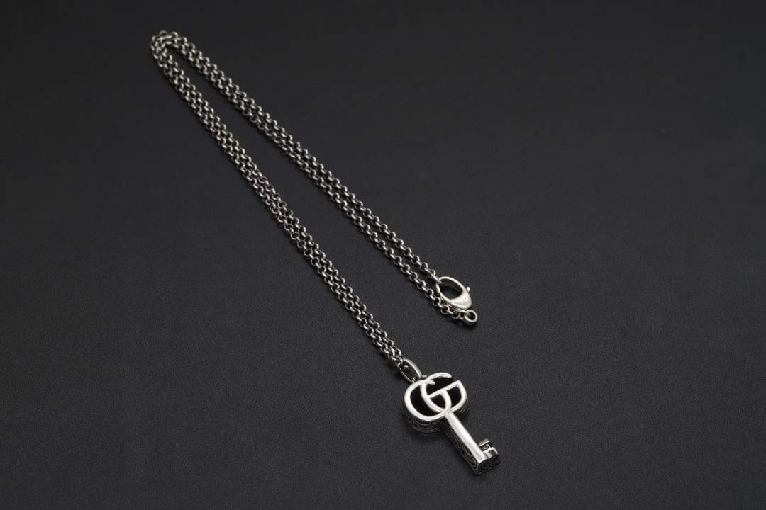 [TOP] GUCC! GG Key Necklace - Gucci