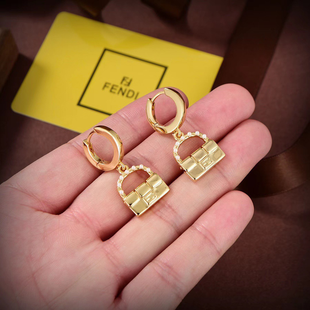 [TOP] FNDI Bag Shape Earrings - Gold - FENDI