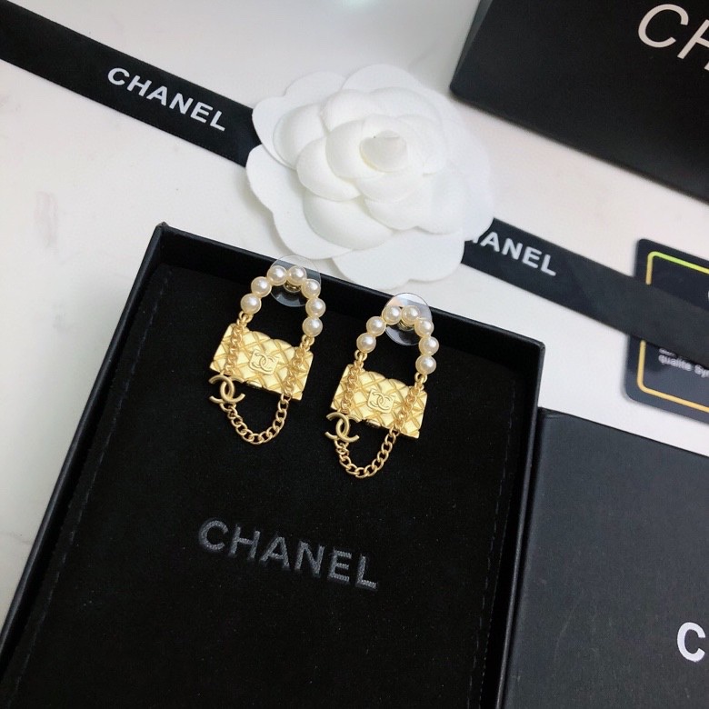 [TOP] CH@NEL Double C Pearl Bag Stud Earrings Chanel