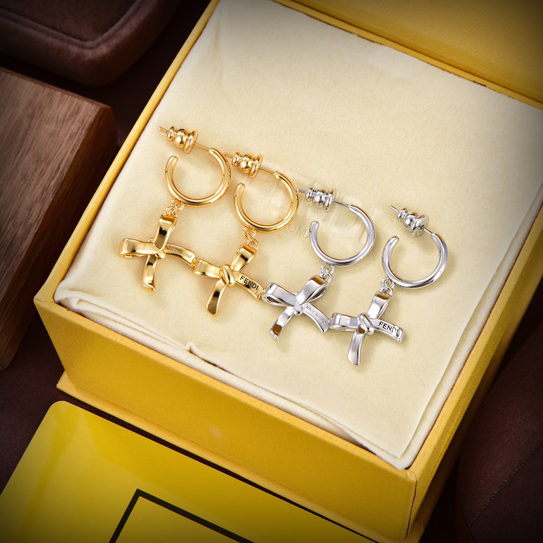 [TOP] FNDI LOGO Earrings - 2 Colors - FENDI