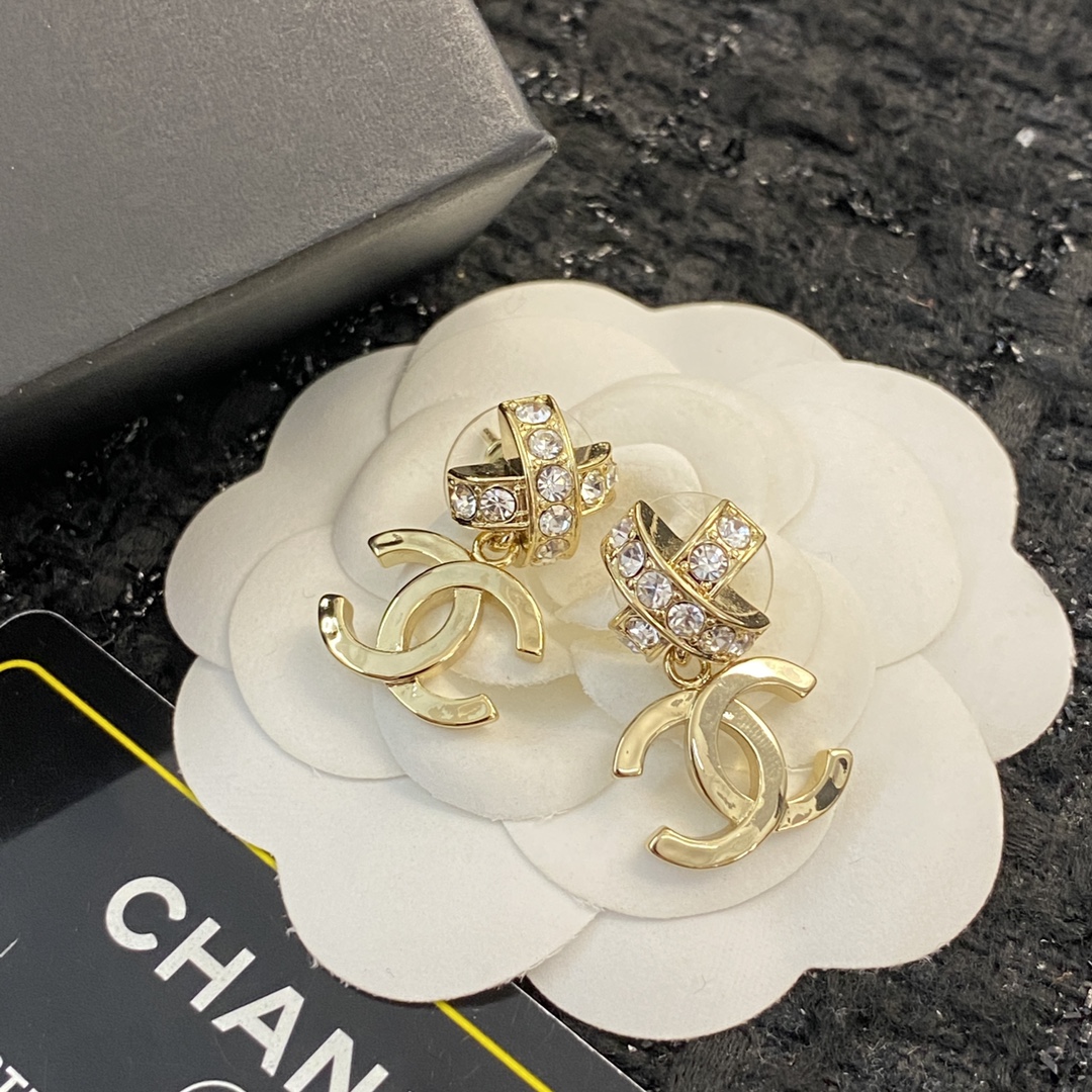 [TOP] CH@NEL Double C Cross Earrings - Chanel