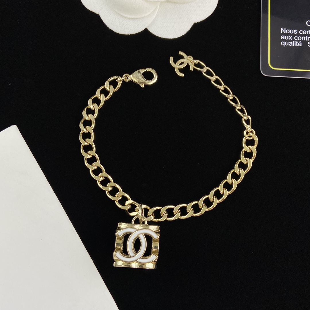 [TOP] CH@NEL Necklace Bracelet Earrings Set - Chanel