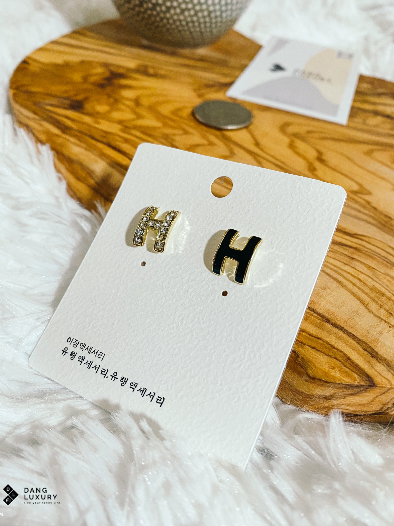 [TOP] HRMES Earring Studs - Hermes