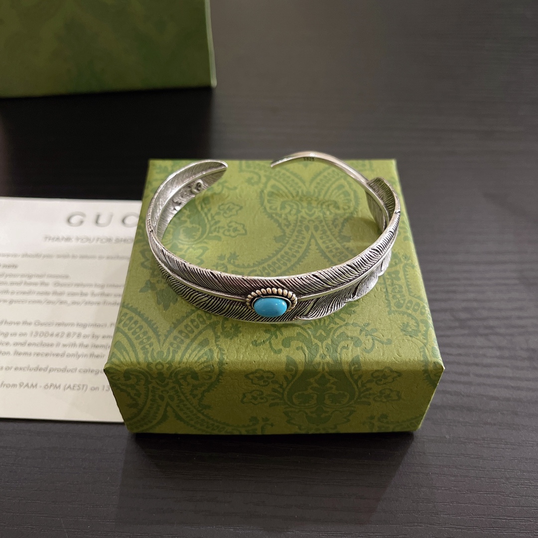 [TOP] GUCC! Feather Cuff Bracelet - Gucci