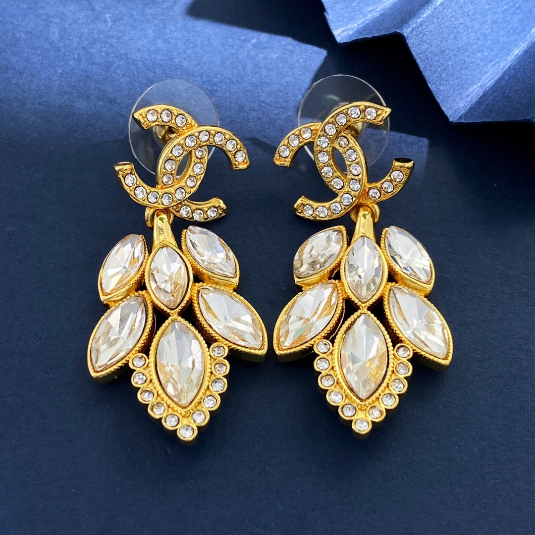 [TOP] CH@NEL Double C Wheat Ear White Diamond Tassel Earrings - Gold - Chanel