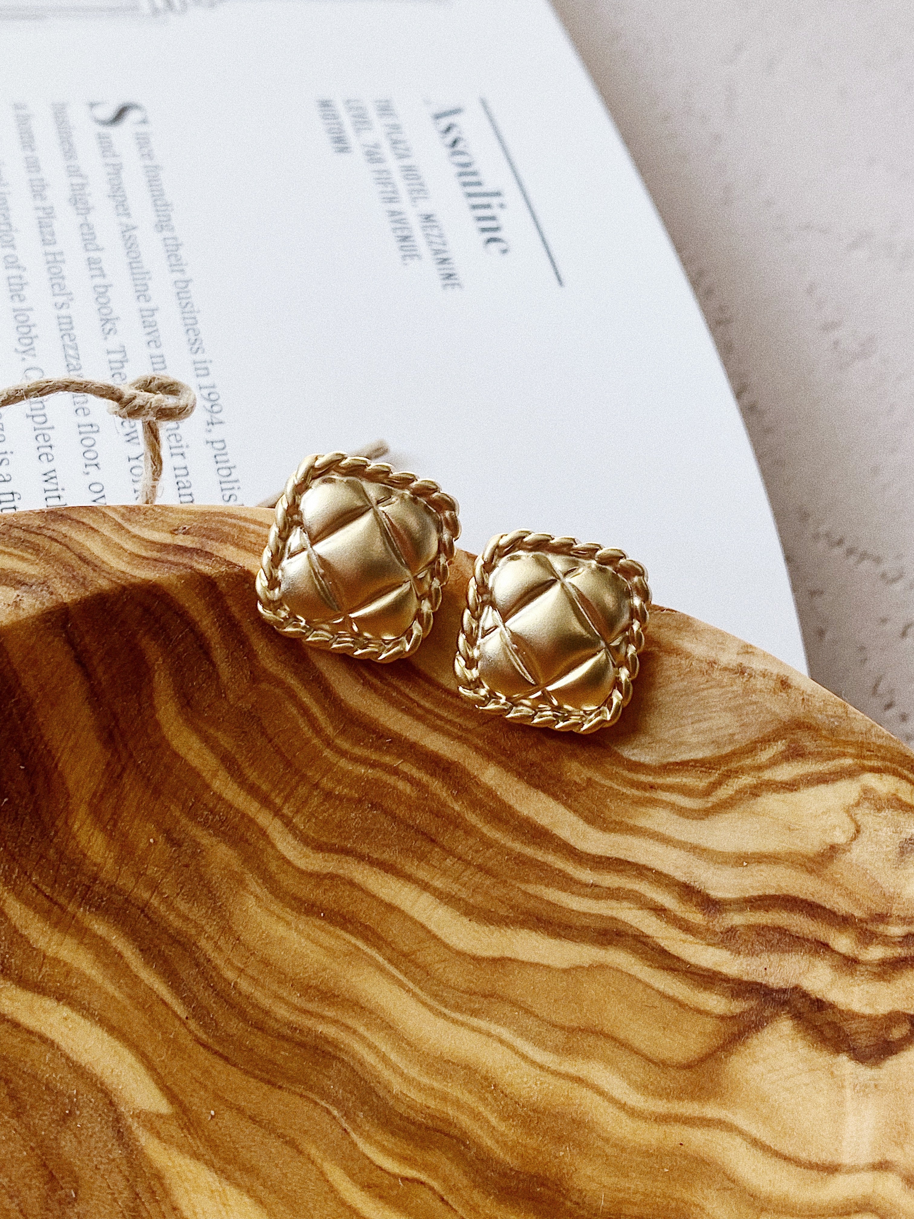 [TOP] CH@NEL Stud Square Earrings - Chanel