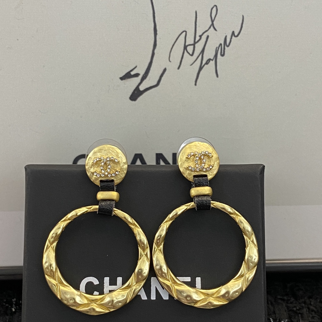 [TOP] CH@NEL Earrings - Chanel