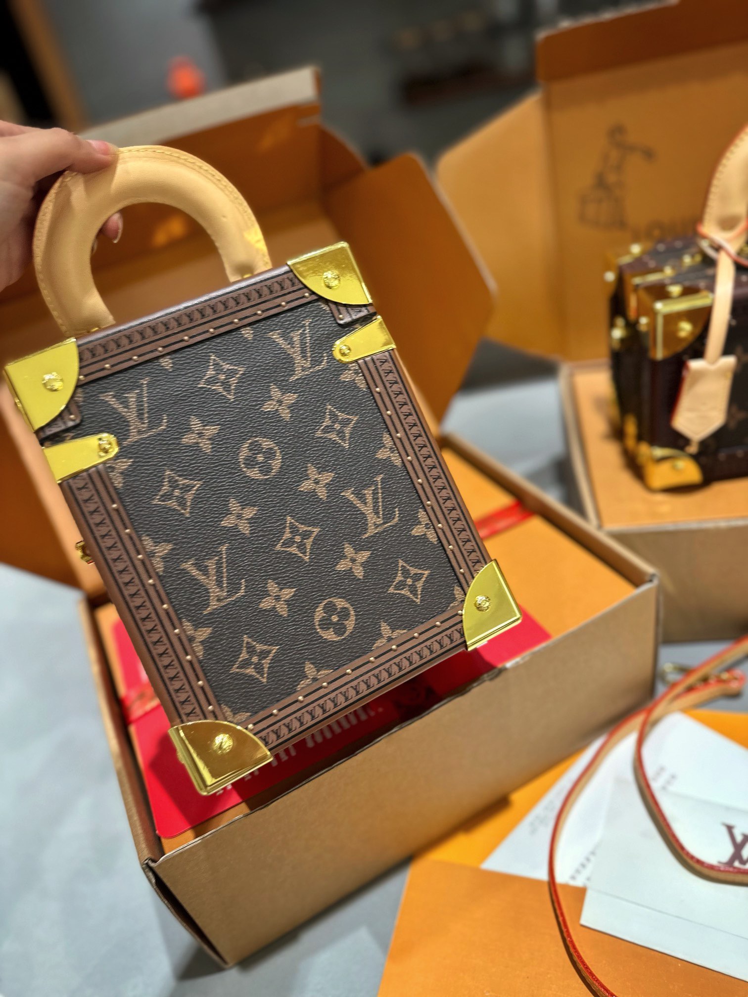 lv box 2