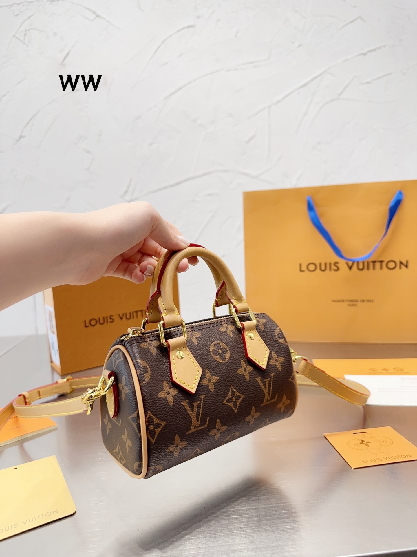 LV Nano Speedy 16cm