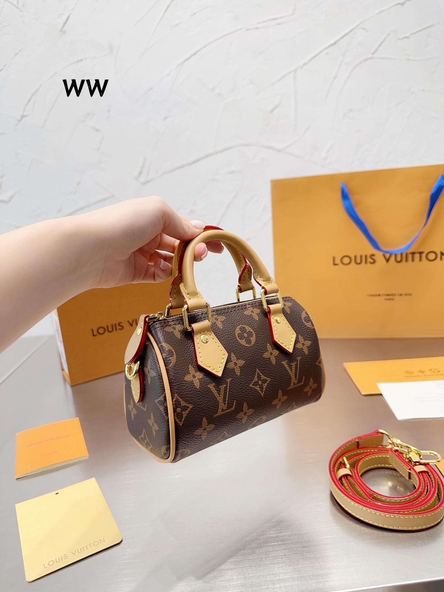 LV Nano Speedy 16cm
