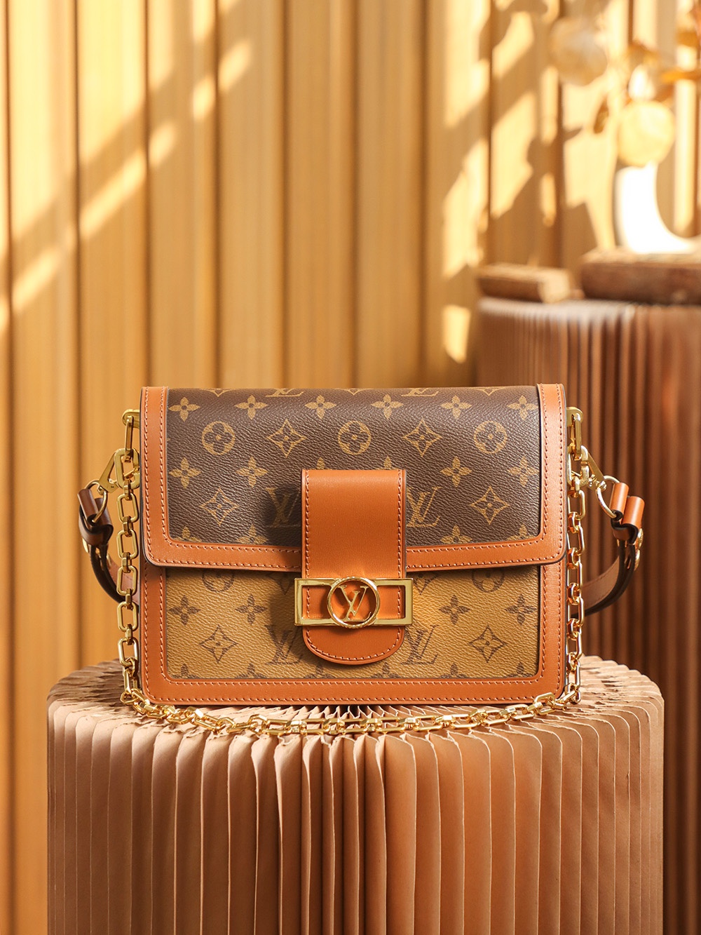 LV M44391 Dauphine MM