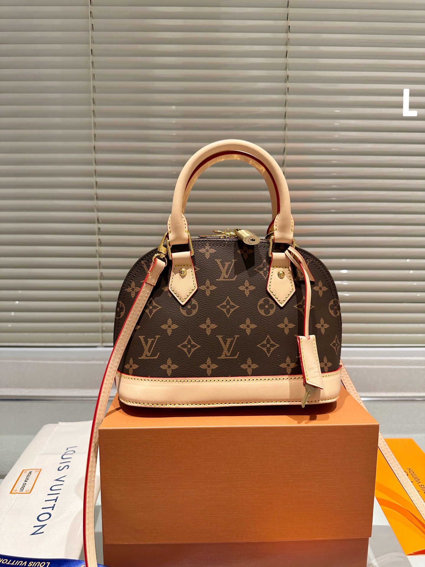LV Alma BB M53152
