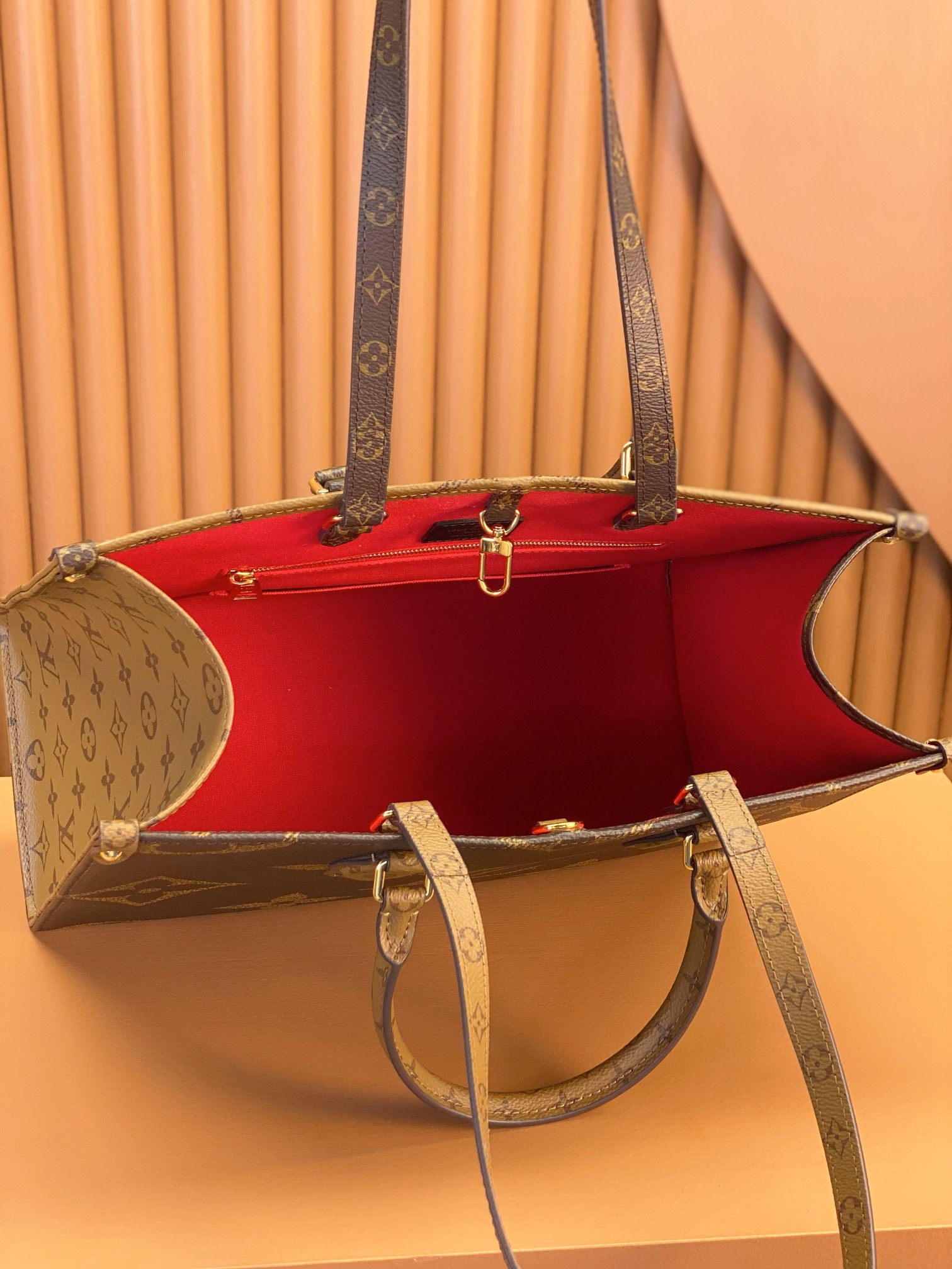 LV MM(medium) M45321 Onthego