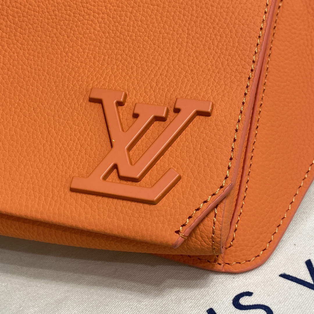 LV M57081 Louis Vuitton Takeoff Slingbag Orange