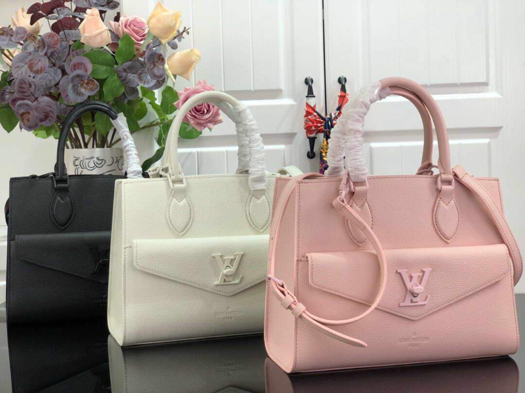 LV M55846 Louis Vuitton Lockme Tote MM Leathers M55817 Bag Pink