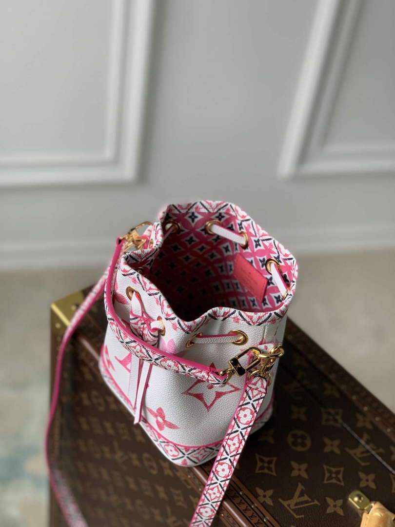 LV M82386 Louis Vuitton Nano No�� Bucket Bag Pink