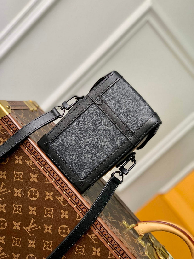 LV M82077 Louis Vuitton Vertical Trunk Wearable Wallet Black Flowers