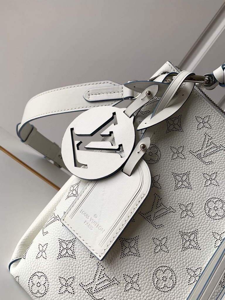 LV M56084 Louis Vuitton M56073 Beaubourg Hobo MM Mahina White