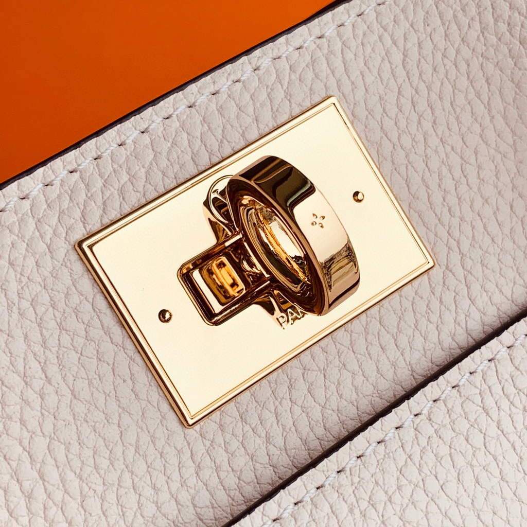 Louis Vuitton M53825 LV M53823 on My Side MM High end Leathers M55302 Bag Beige