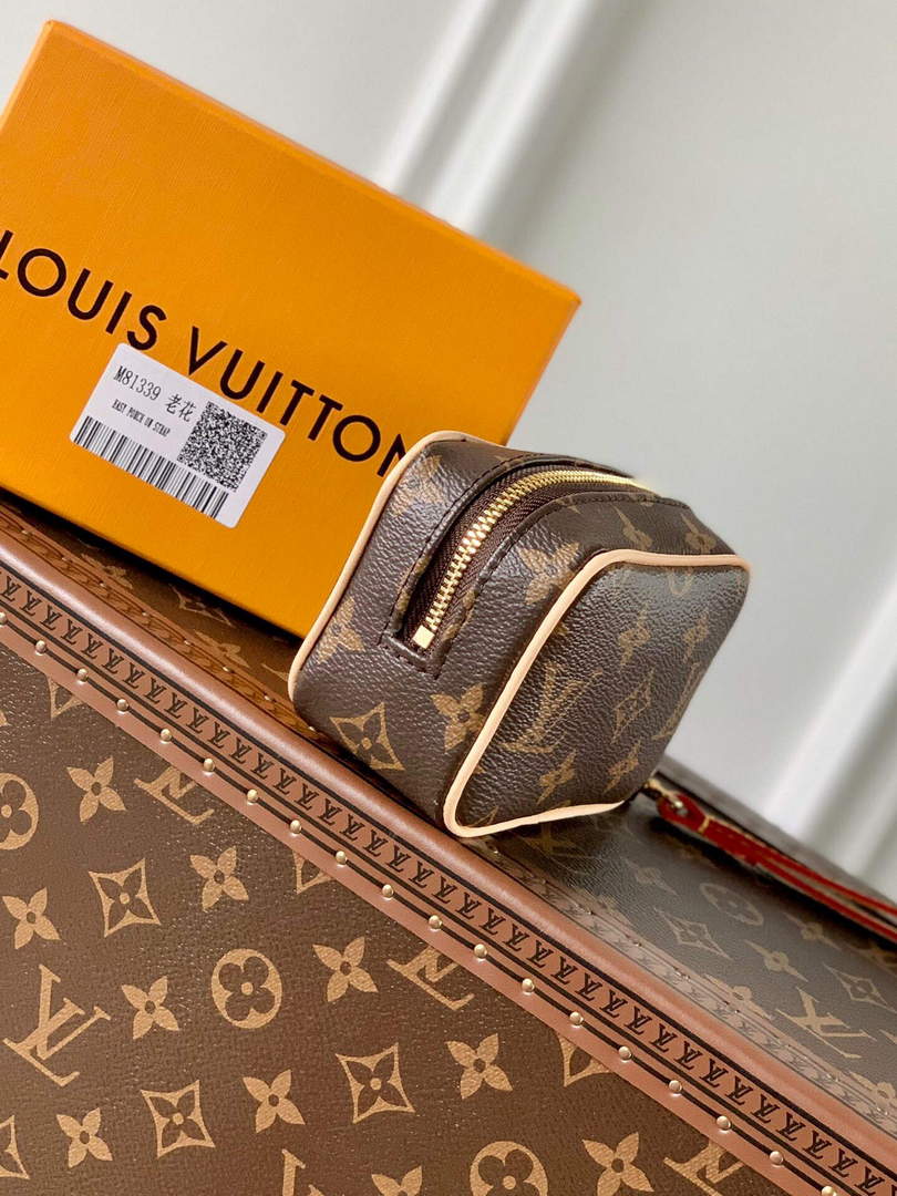 LV M81339 Louis Vuitton Wapity Case Bag Brown