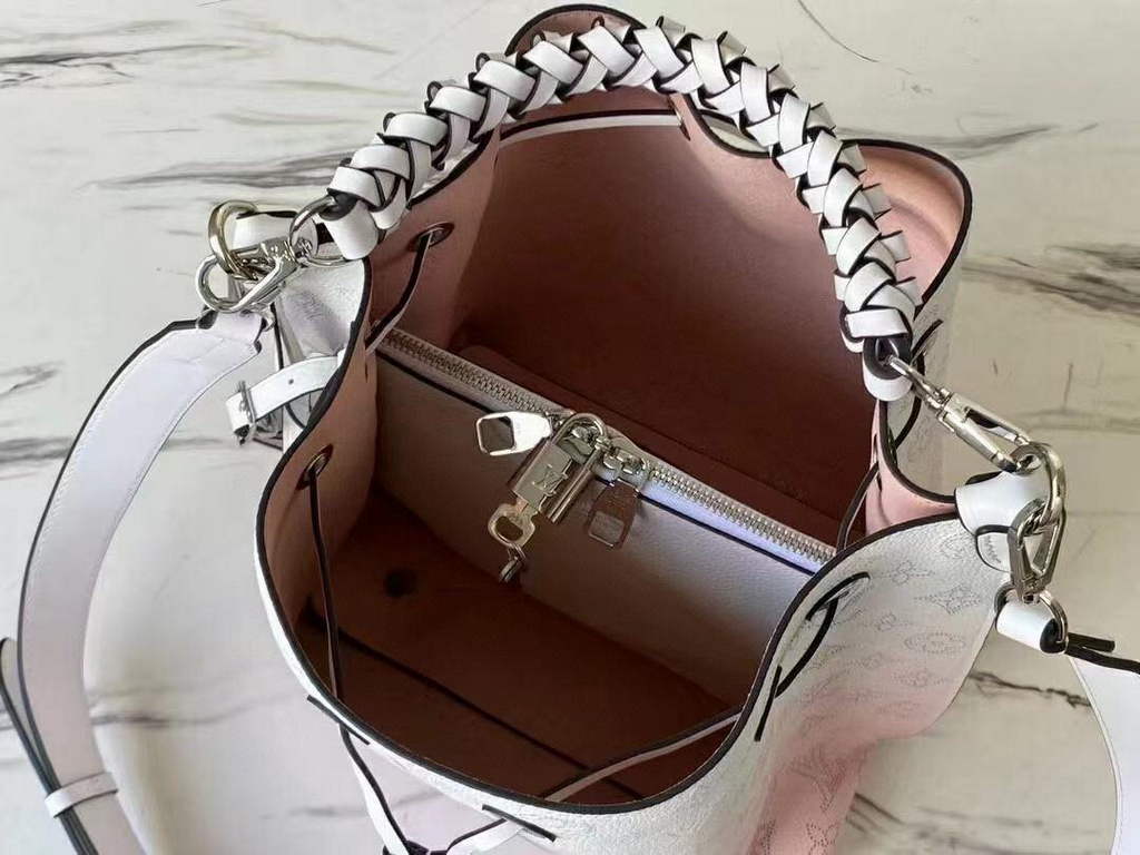 LV M58483 Louis Vuitton M58788 Muria M57853 Mahina Leather Pink