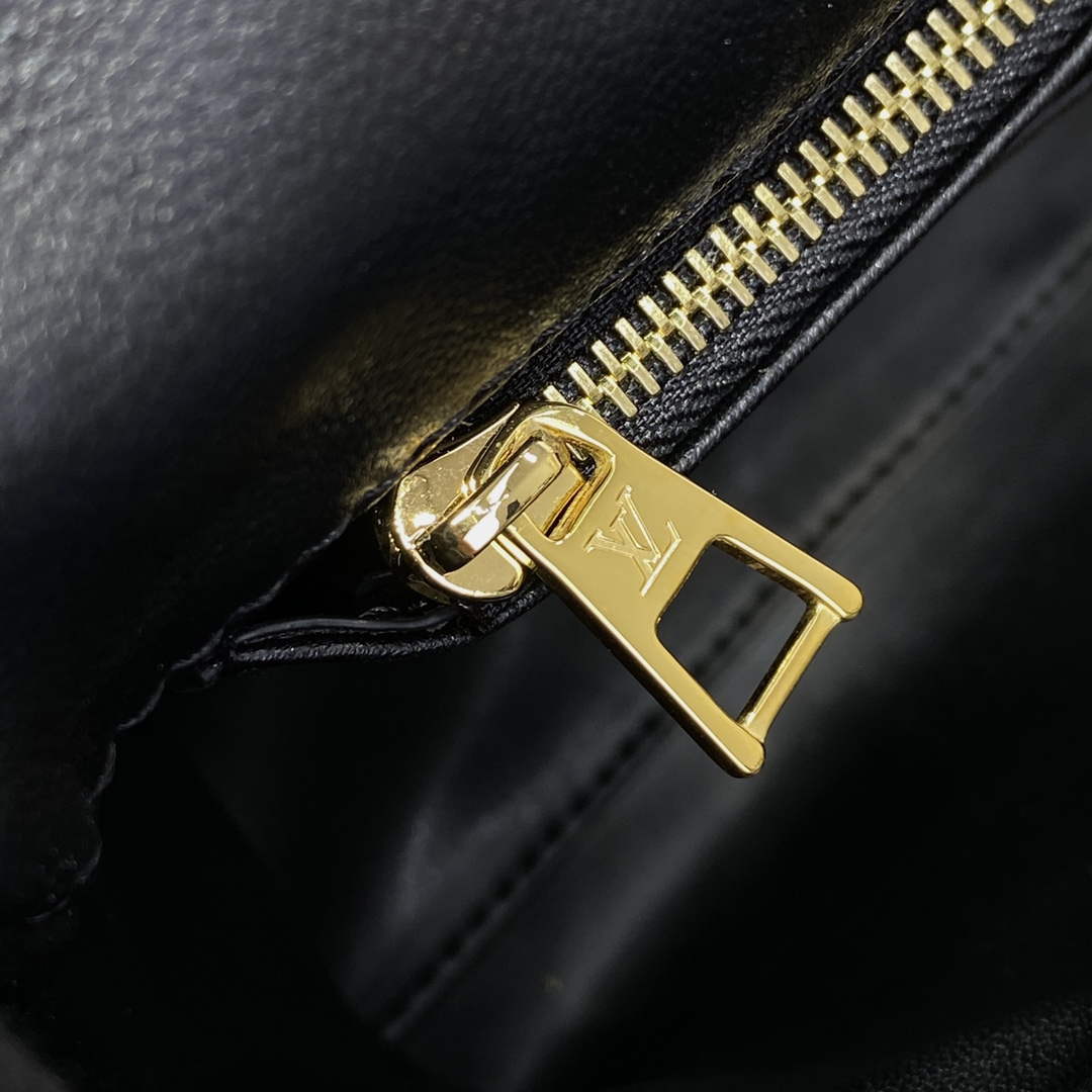 LV M22891 Louis Vuitton GO-14 MM Bag Black